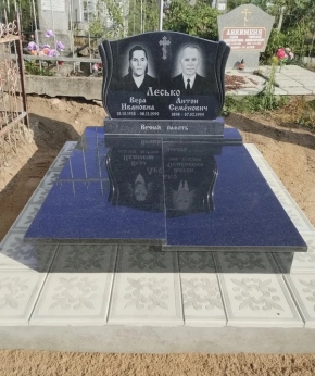 Памятник двойной 115